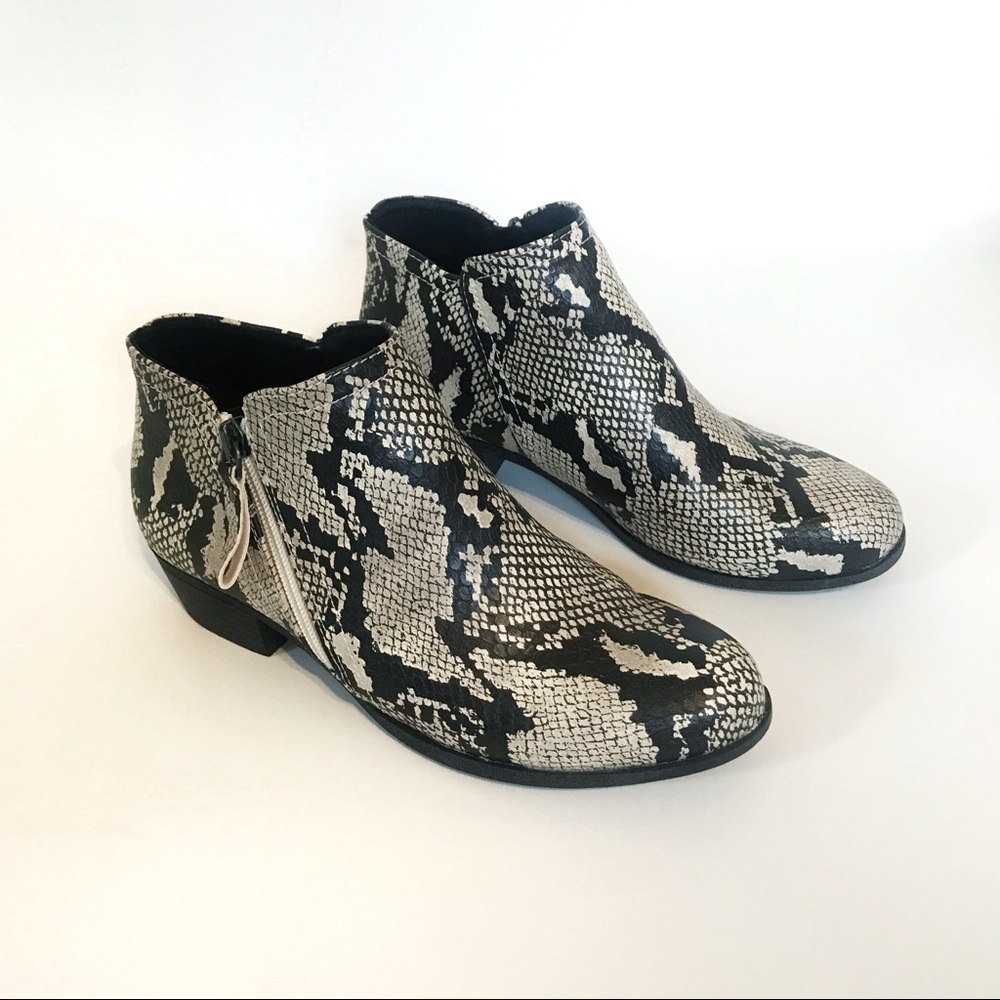 New Memory Foam Snakeskin Ankle Booties Size 8